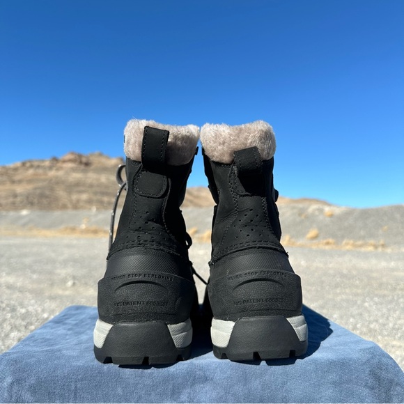 NWT The North Face Chilkat 400 Winter Boots COLOR: TNF BLACK/ZINC GREY Faux Fur - Picture 8 of 13